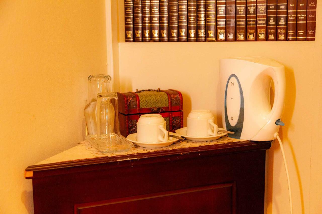 פרטוריה Constantia Guest Lodge מראה חיצוני תמונה